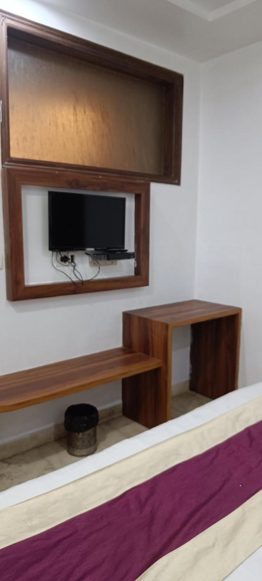 Hotel A10 *